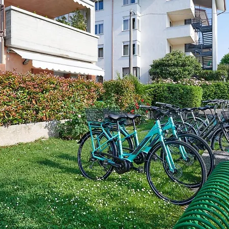 Apartman Front Lake Rainer *